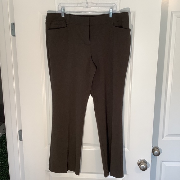 New York & Company Pants - New York Company Stretch Women’s Dress Pants Brown Size 18Average